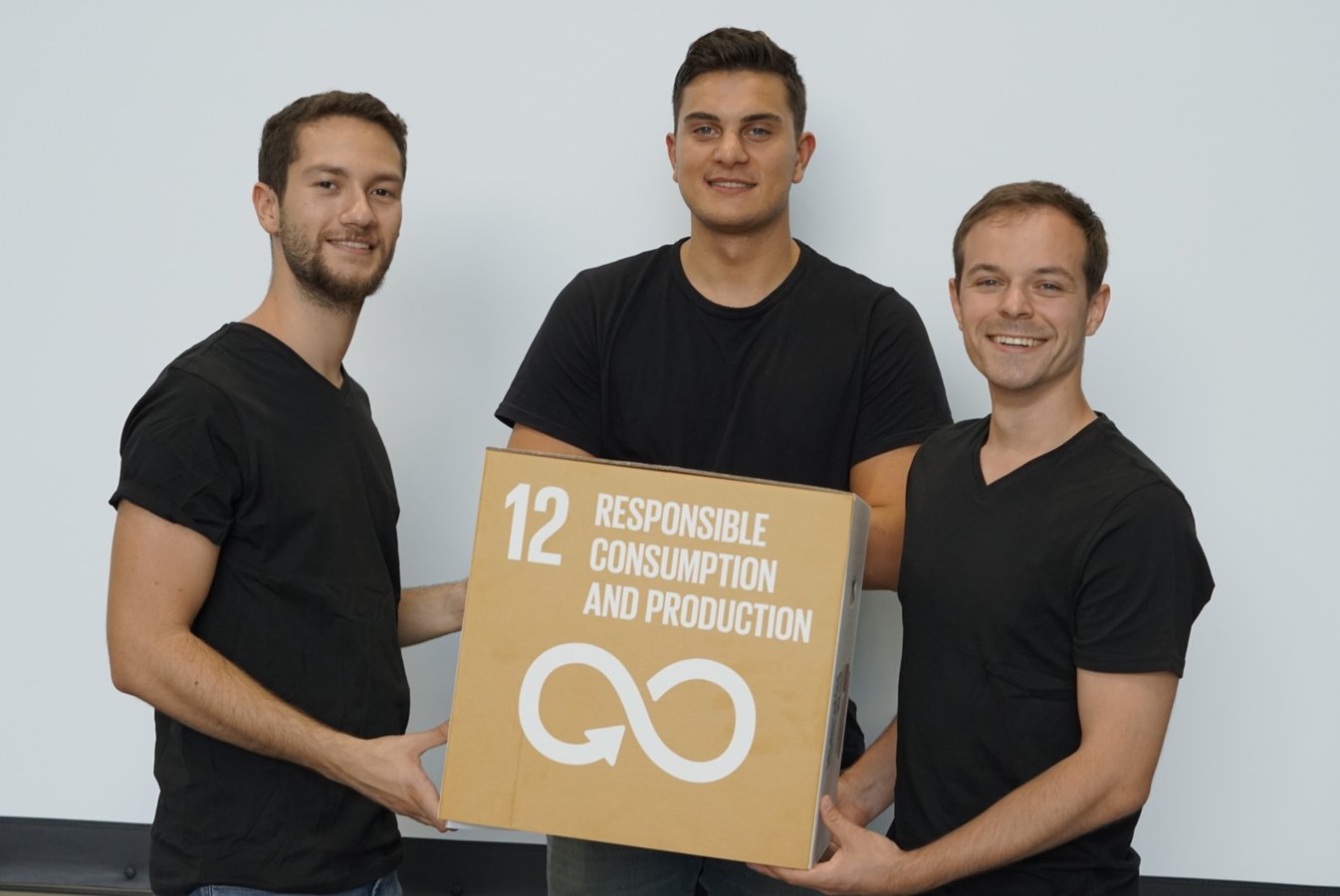 UN Sustainable Development Goal Nr.12 - Teamfoto